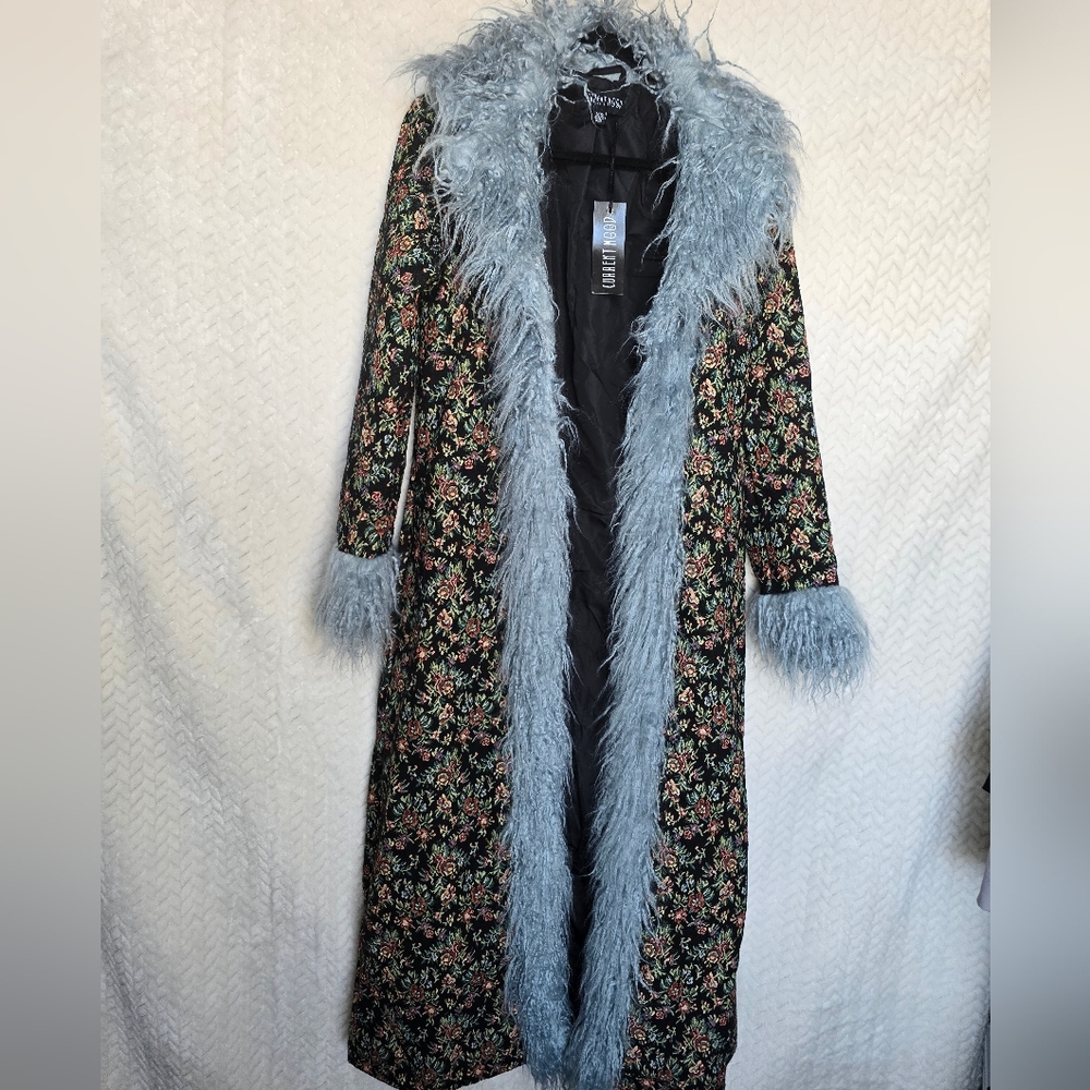 DOLLS KILL- Current Mood Floral Long Coat with Faux Fur Trim